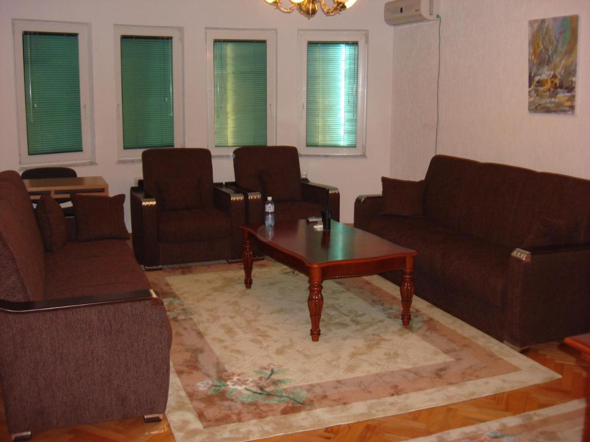 Jani Apartment Pristina Esterno foto